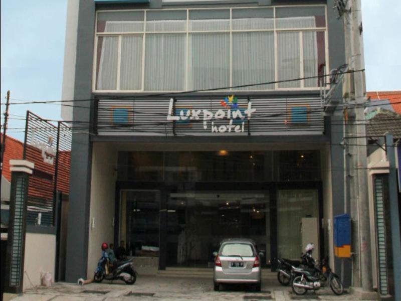 泗水卢卡斯普因特酒店 外观 照片